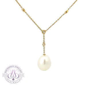 18kt Yellow Gold South Sea Pearl 14mm and Diamond necklace