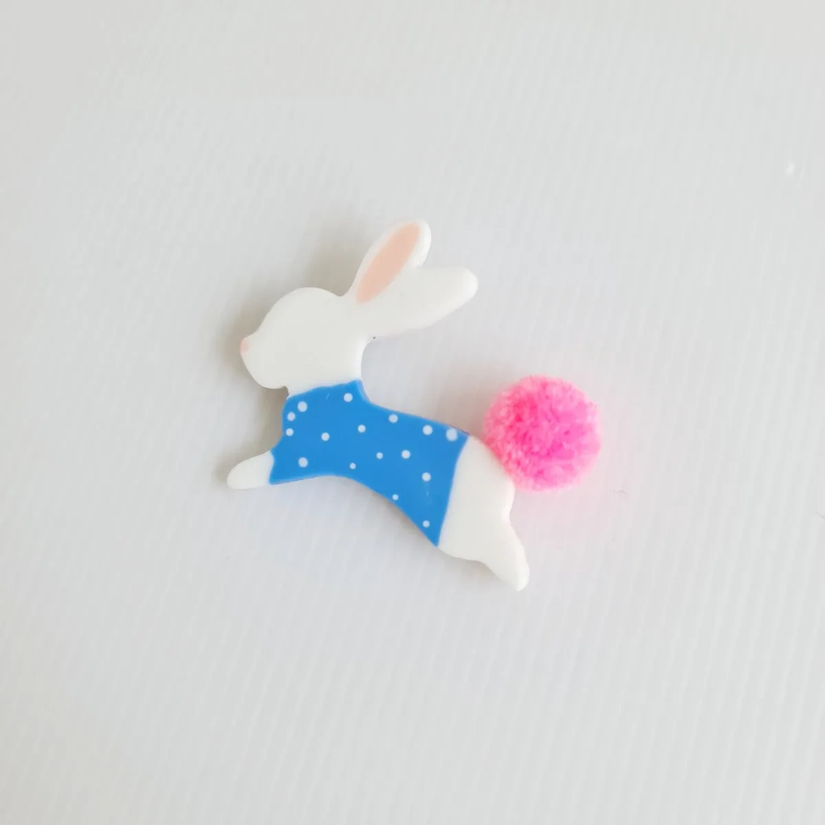 Bunny Hopping Brooch White