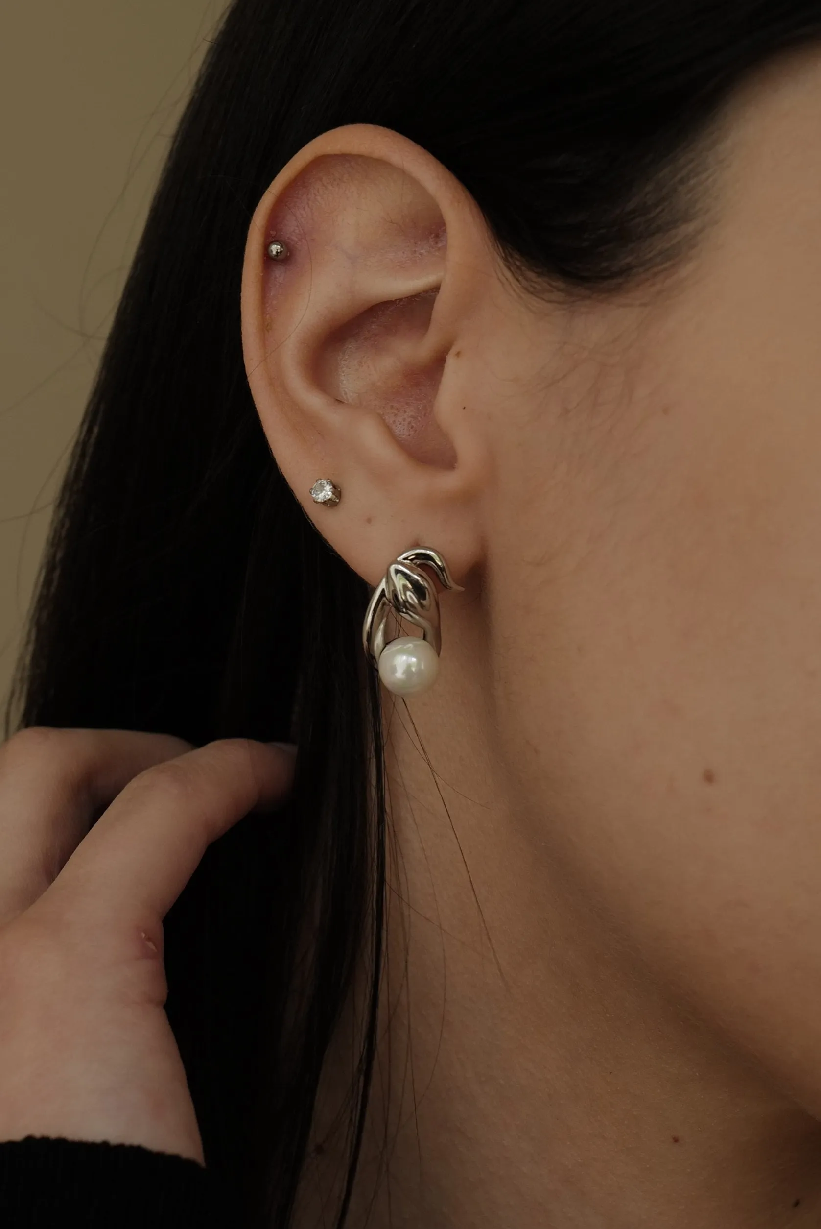 Close to me earrings