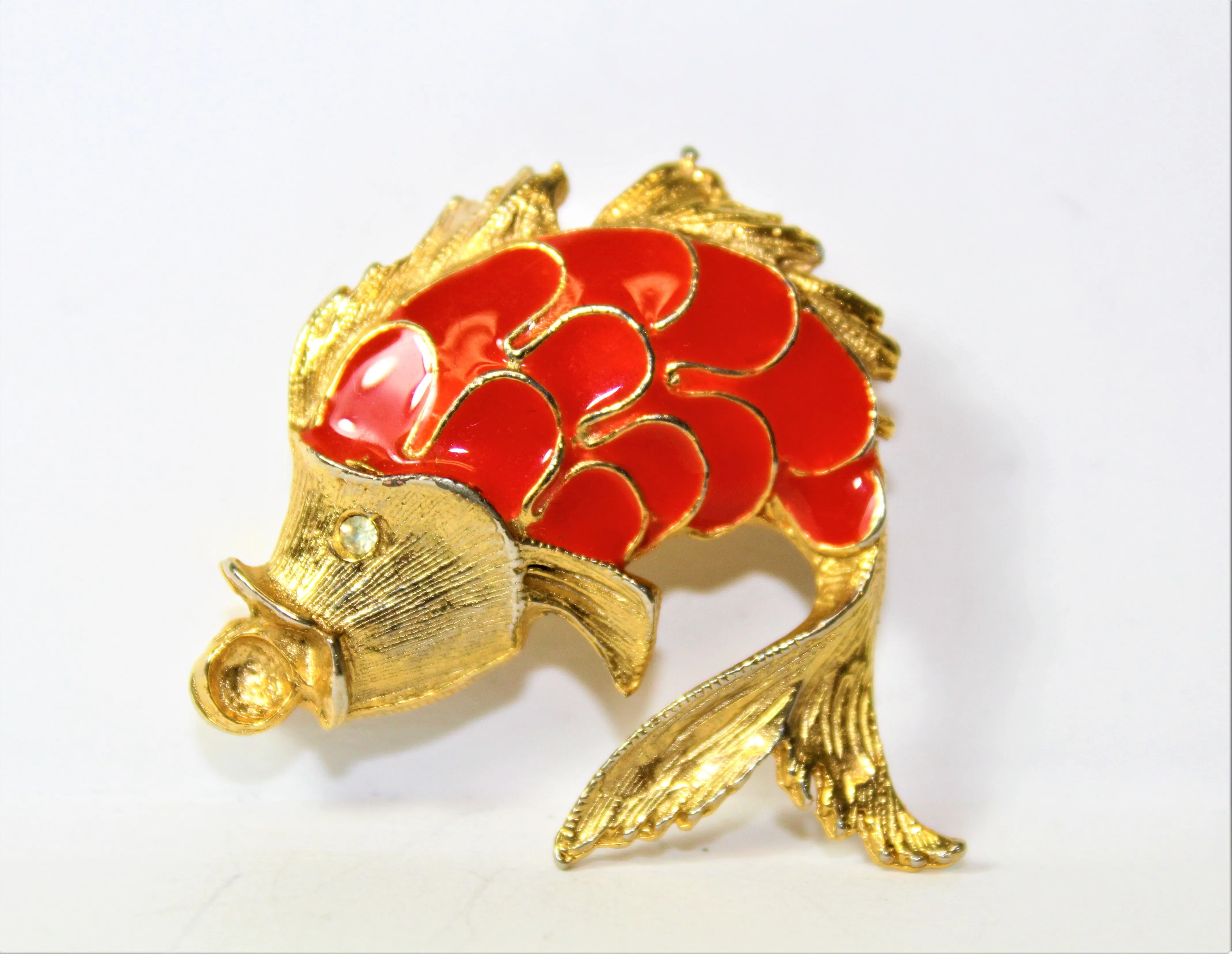 Diverse Vintage Brooches, Various Models, Made in 1960
