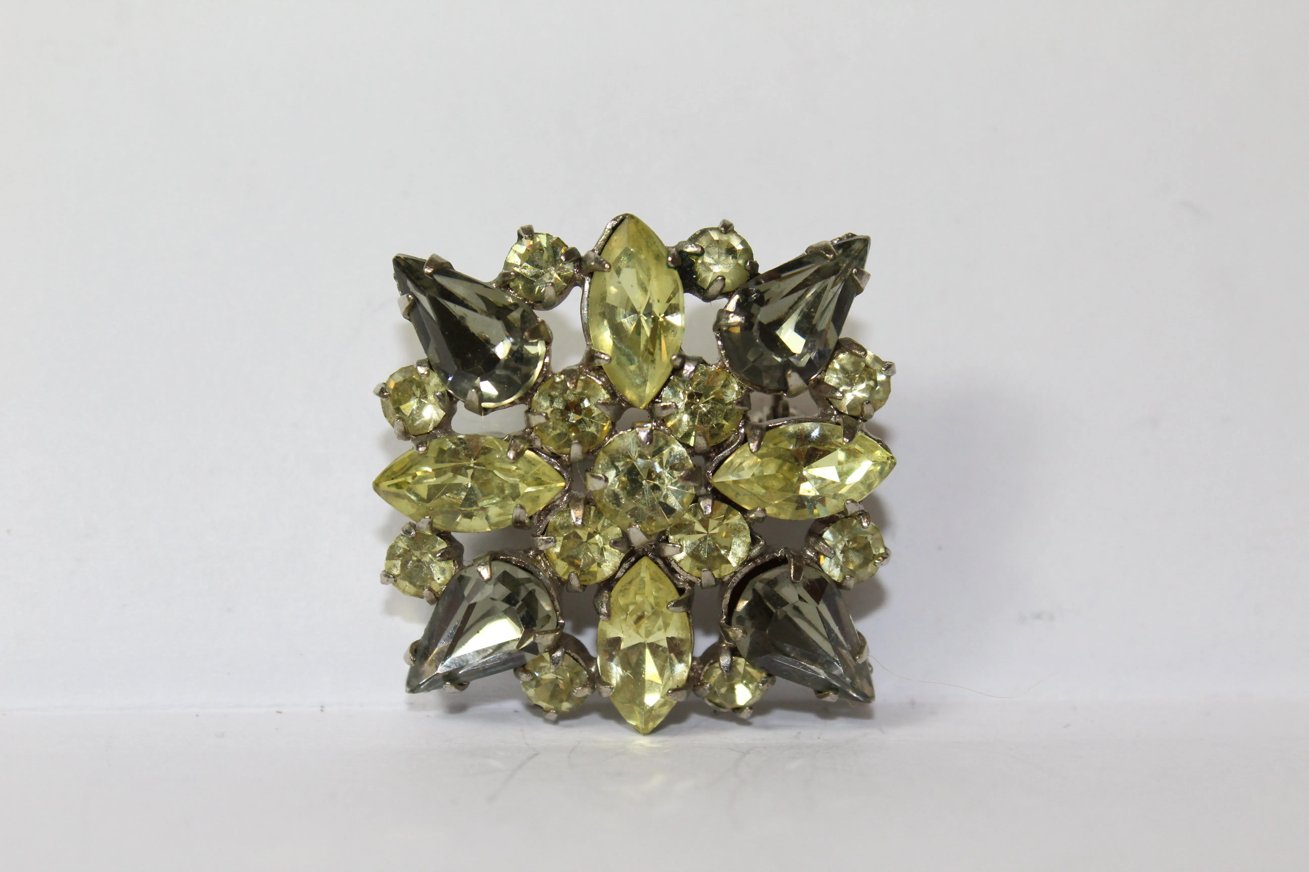 Diverse Vintage Brooches, Various Models, Made in 1960