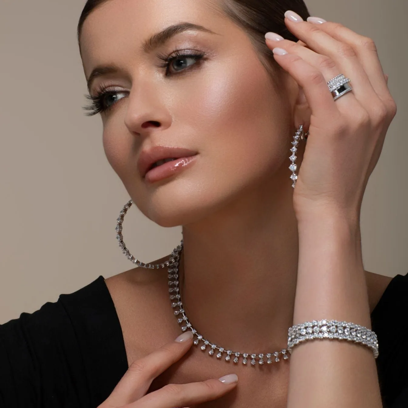 Giselle 20ctw Diamond Crystalline Choker Necklace