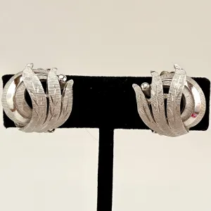 Late 50s/ Early 60s Etched Leaves Clip Earrings