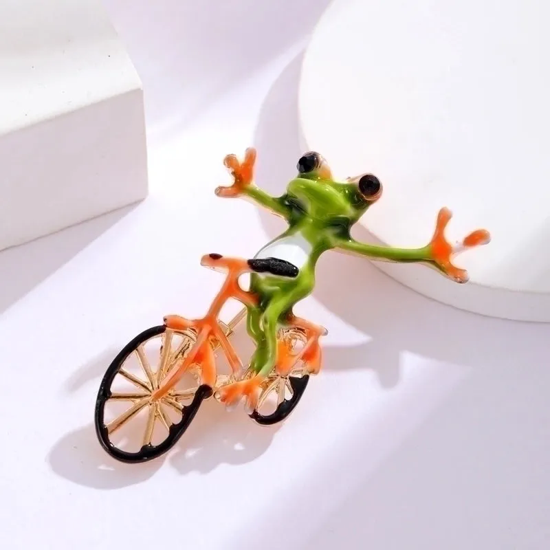 Simple Style Animal Alloy Inlay Rhinestones Women's Brooches