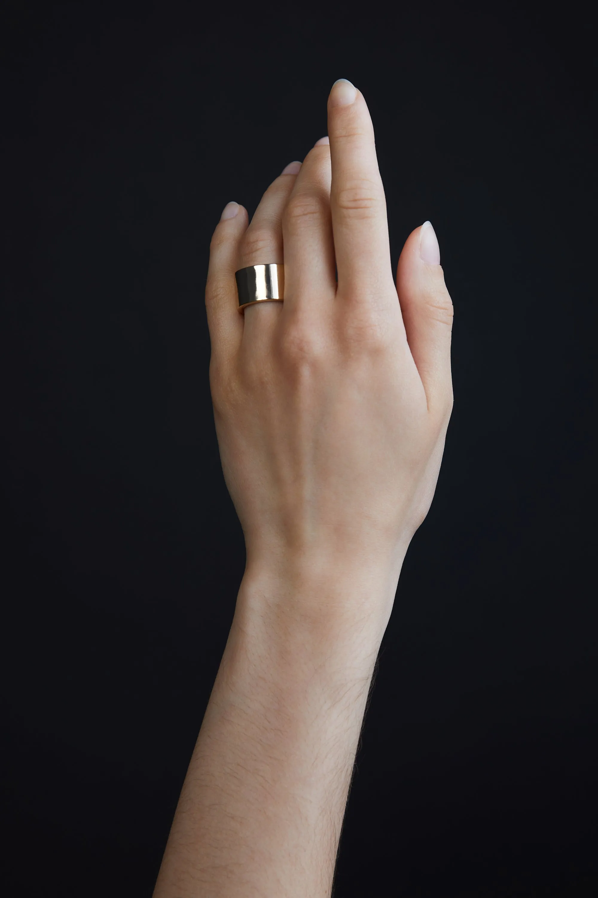 THICK BAND RING