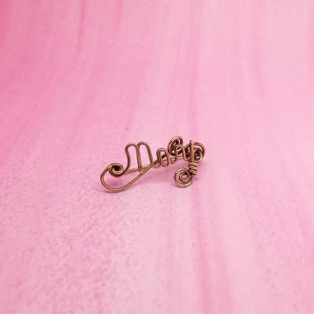 Vintage 1930s Rolled Gold 'Mary' Brooch